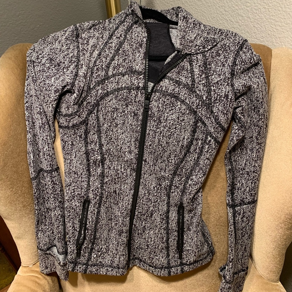 Lululemon long sleeve zip up